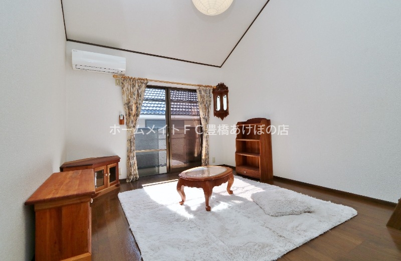 居室・リビング　同型別部屋写真