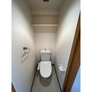 トイレ　※別号室のお写真です