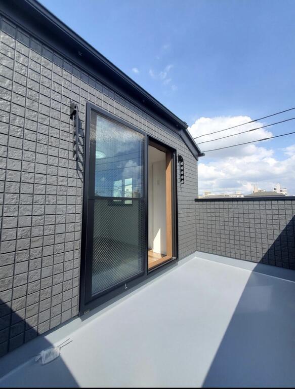 バルコニー　とっても陽当たりがいいです！