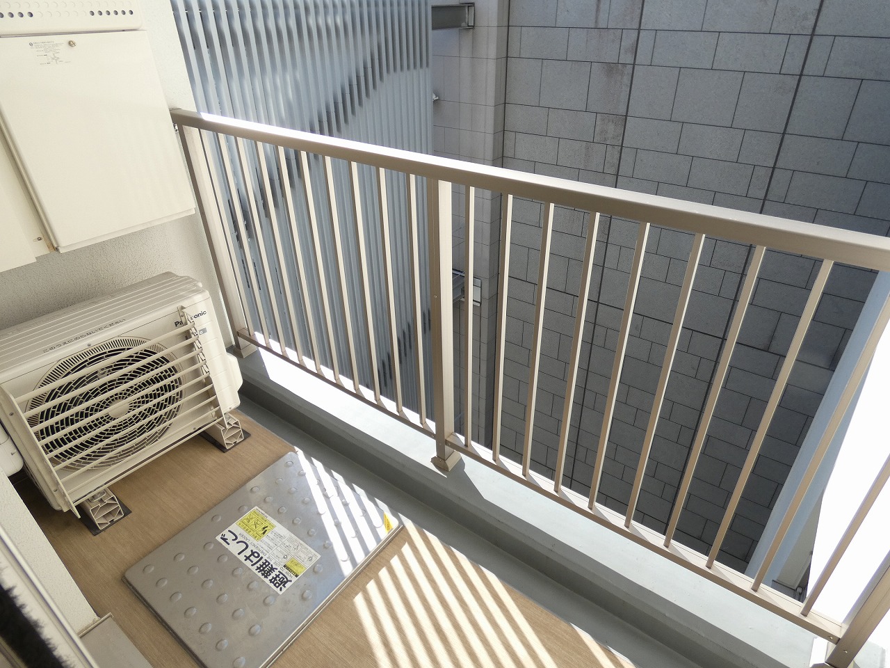 バルコニー　バルコニー