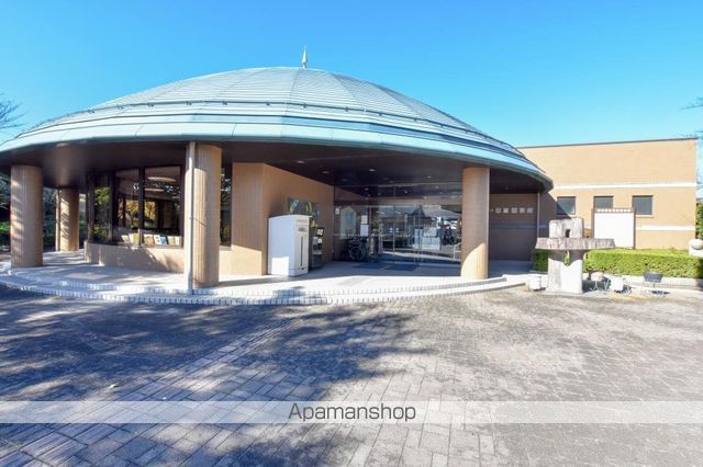図書館　中央市立田富図書館（図書館）まで1222m