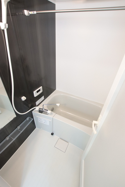 バス・シャワールーム　◆追焚き機能付きのバスルームです◆