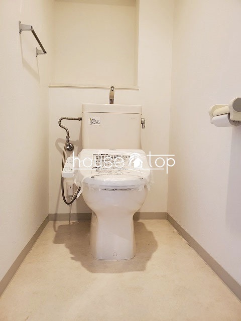 トイレ　ウォシュレット完備