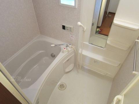 バス・シャワールーム　追焚　乾燥機能完備