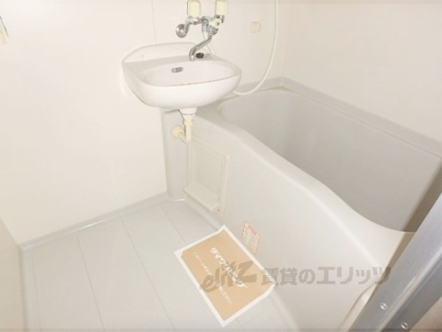 バス・シャワールーム　バス