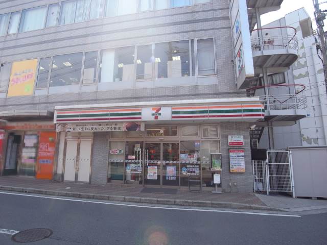 コンビニ　セブン－イレブン 明石魚住駅前店（コンビニ）まで404m