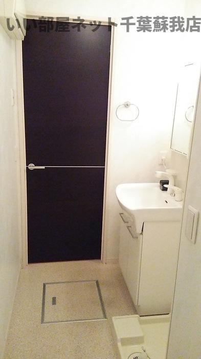 洗面設備　広い洗面スペース