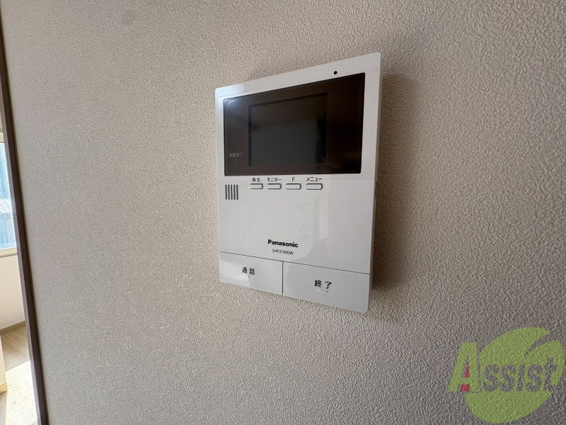 セキュリティ　ＴＶモニター付インターホンです。来客者の顔が見えるので安心！