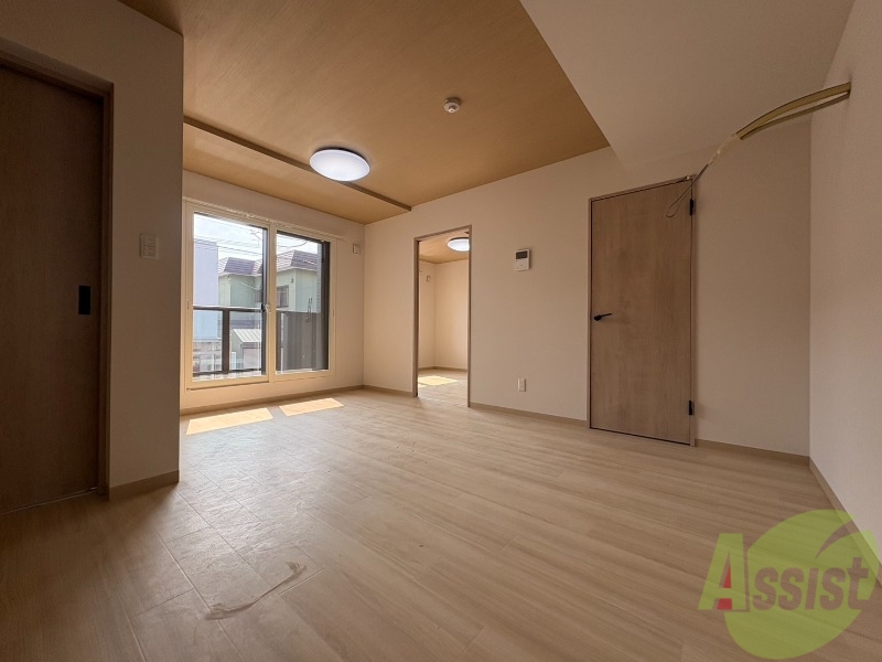 居室・リビング　広々としたリビングですね。使い勝手がよさそうですね！