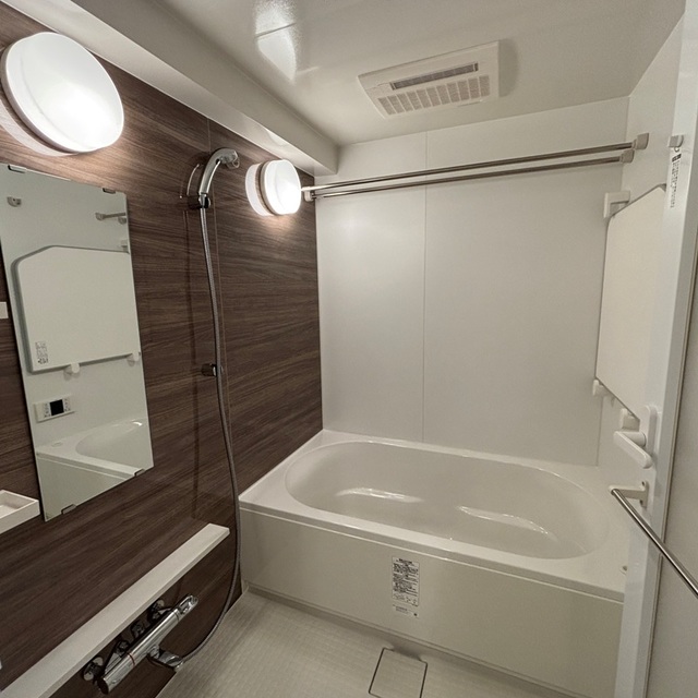 バス・シャワールーム　※写真は同タイプ住戸です。