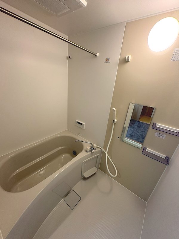 バス・シャワールーム　追い焚き機能付き