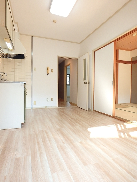 居室・リビング　★ダイニングスペース。