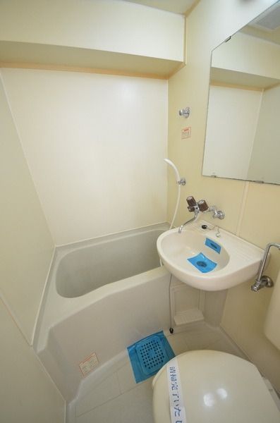 バス・シャワールーム　☆一日の疲れを取る癒しの空間☆