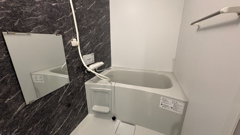 バス・シャワールーム　バスルーム