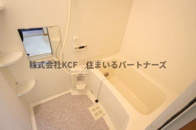 バス・シャワールーム　落ち着いた空間のお風呂です