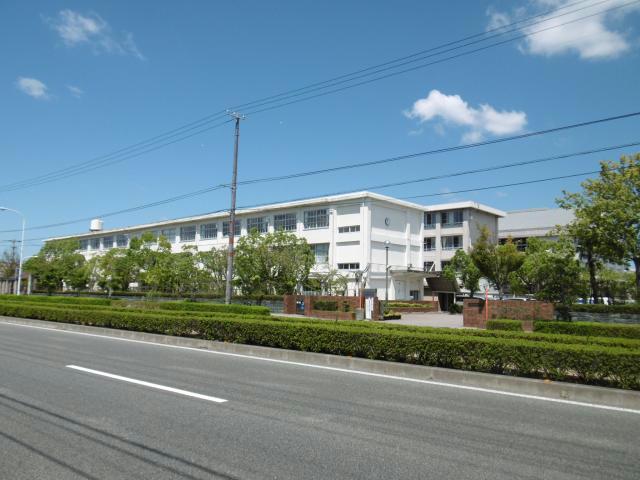 中学校　徳島市立城東中学校（中学校）まで610m