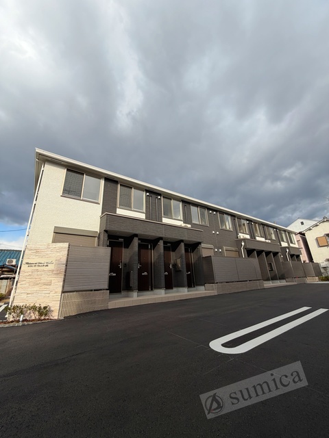 エントランス　明るいエントランスであなたのお帰りをお待ちします＾＾