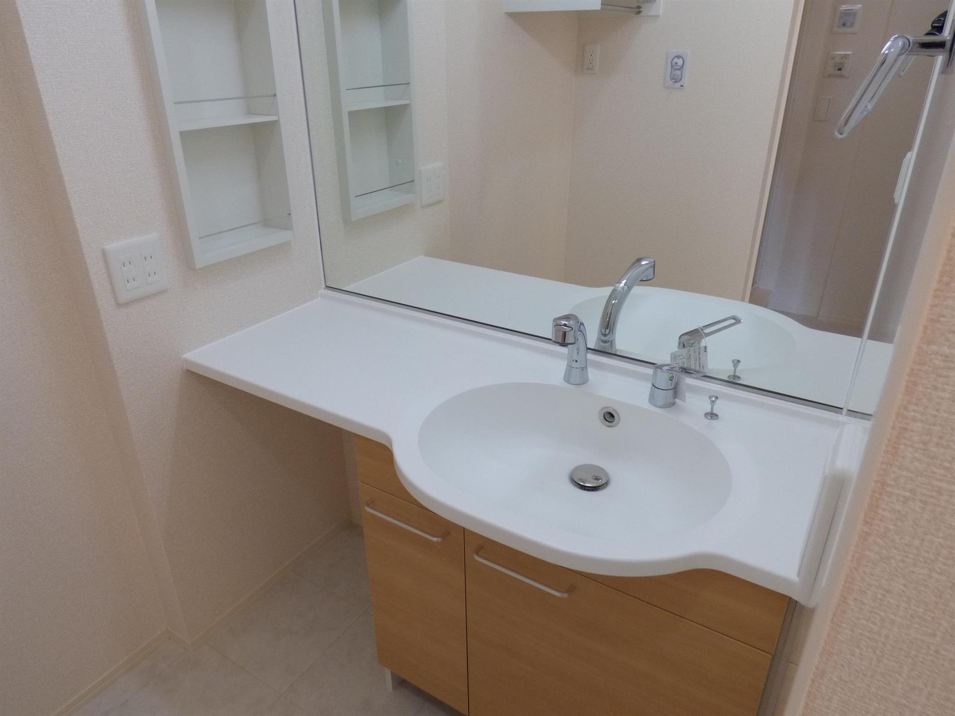 洗面設備　洗面室