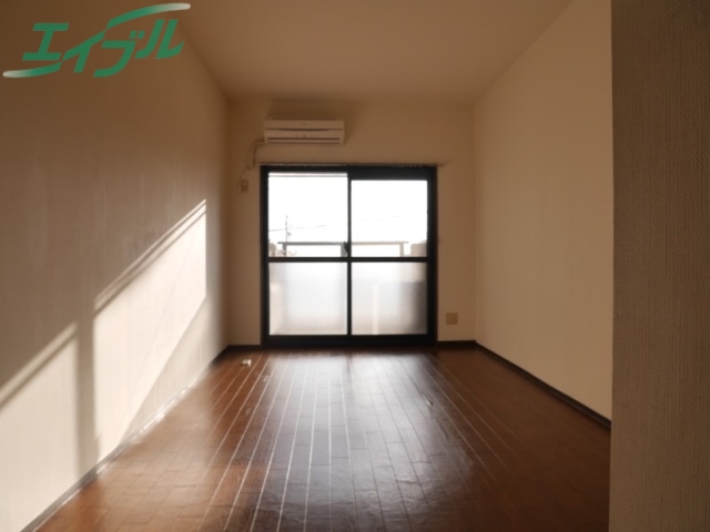 居室・リビング　※同型参照