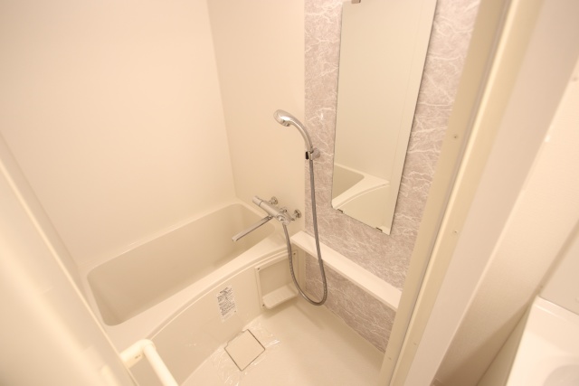 バス・シャワールーム　※別室の参考写真の為、現況優先です。