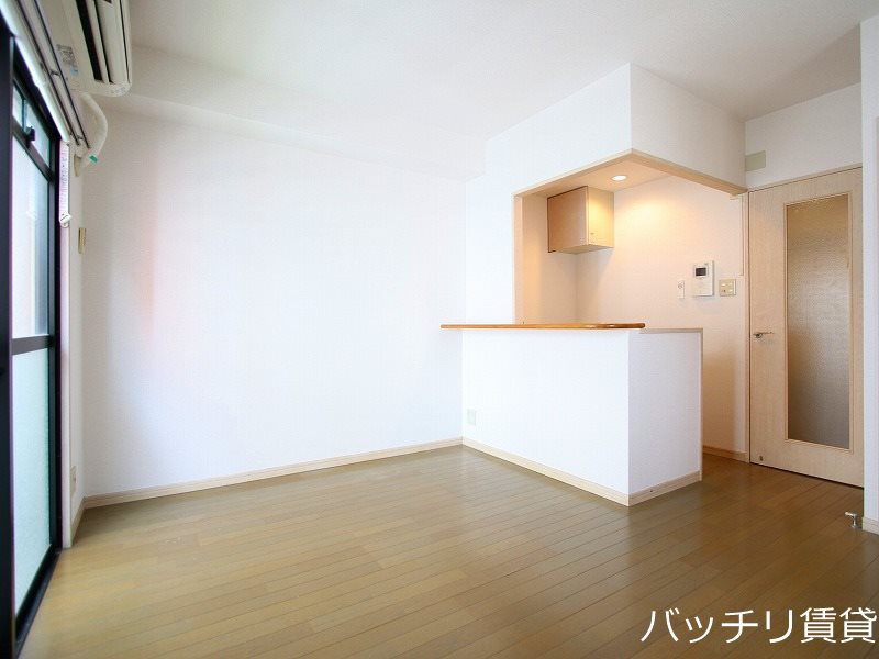 居室・リビング　※別号室イメージの為、現状を優先致します