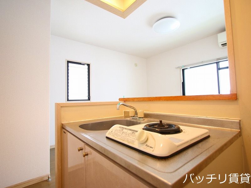キッチン　※別号室イメージの為、現状を優先致します