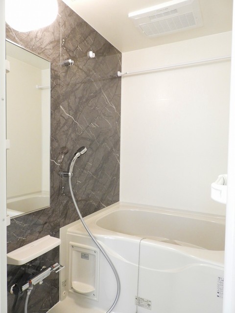 バス・シャワールーム　追い焚き機能付