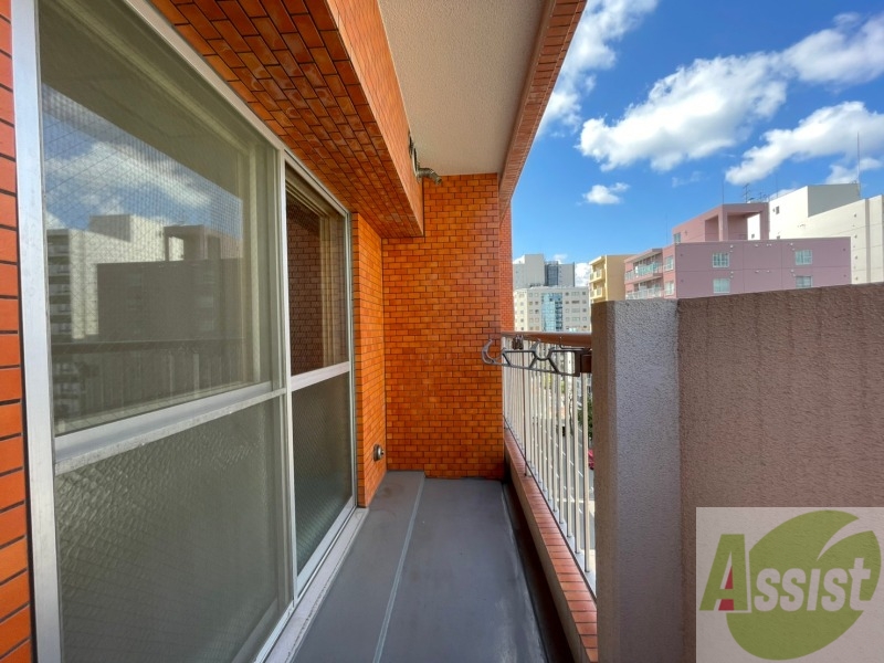 バルコニー　バルコニーです。洗濯物を干したり一息ついたりできますね！