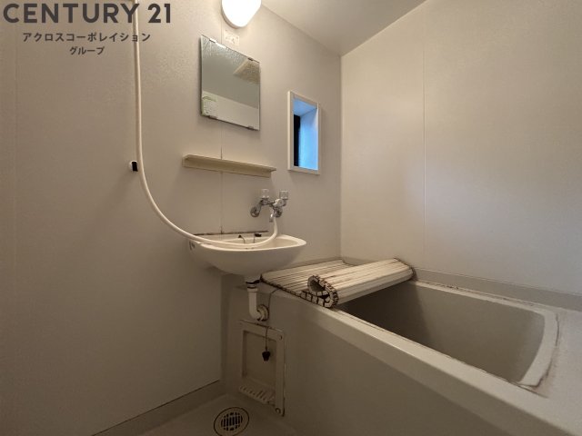 洗面設備　浴室に洗面台があります