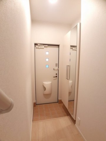 玄関　落ち着いた玄関です