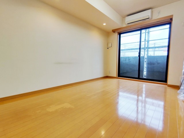 居室・リビング　同仕様参考写真