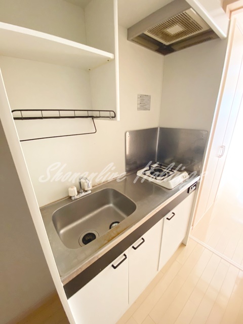キッチン　収納棚付きキッチン♪