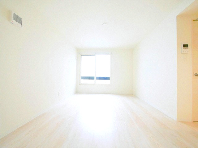 居室・リビング　広くてキレイなリビング♪