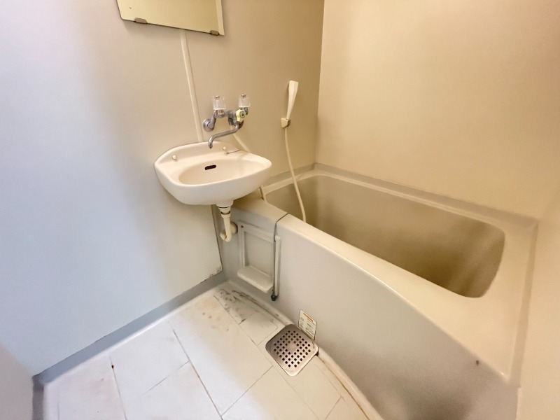 バス・シャワールーム　別号室