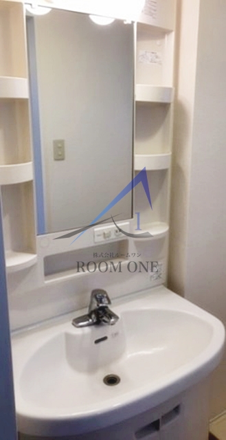 洗面設備　洗面台です。