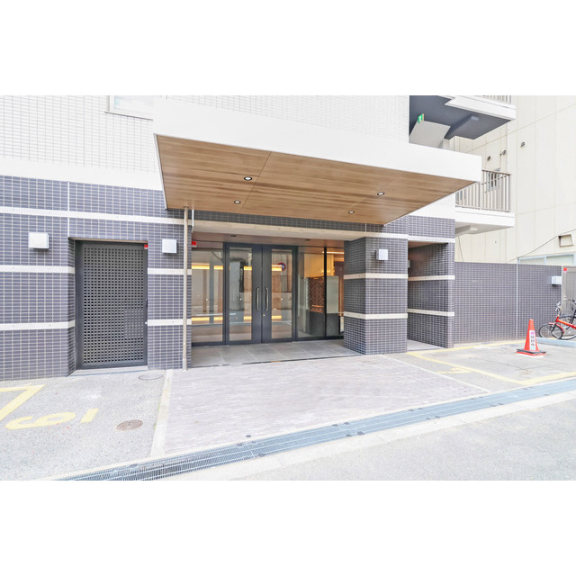 エントランス　建物の内部です