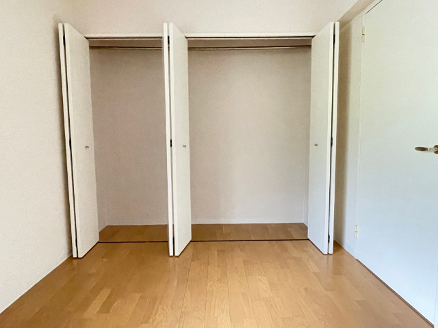 収納　※写真は別号室です。