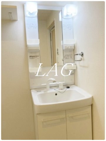 洗面設備　独立洗面台です。