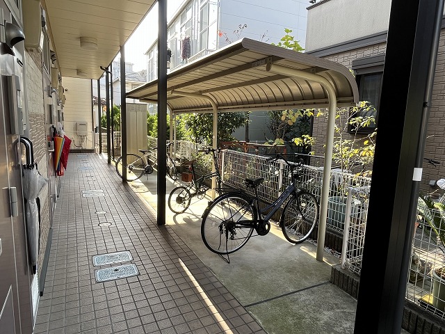 その他　駐輪場　原付＆自転車のみ駐輪可能