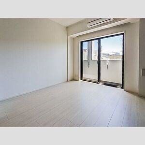 居室・リビング　※別部屋参考写真