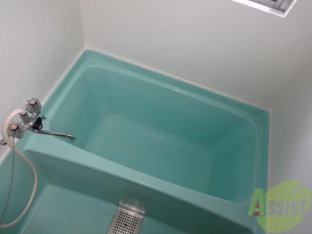 バス・シャワールーム　カラフルなお風呂がおしゃれでしょ。