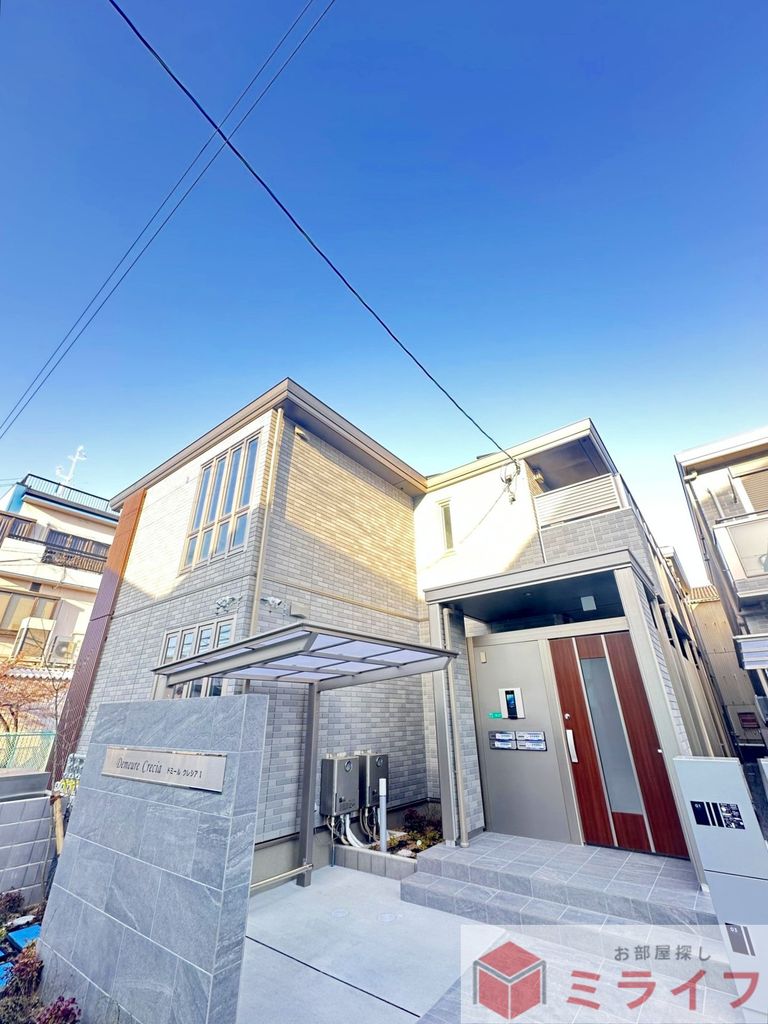 建物外観　シンプルながらも洗練された印象のモダンな外観