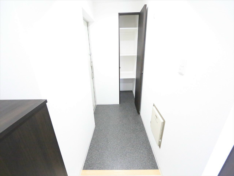 玄関　玄関　シューズボックス付　玄関収納