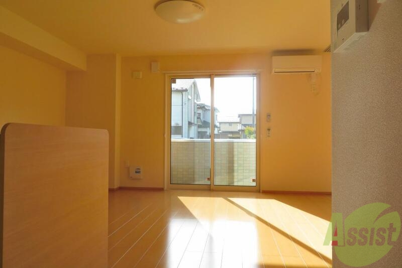 居室・リビング　とても広いリビングダイニングで家族揃ってのお食事が楽しみ。