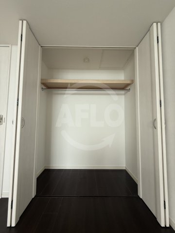 収納　モンサンミッシェル北浜　クローゼット