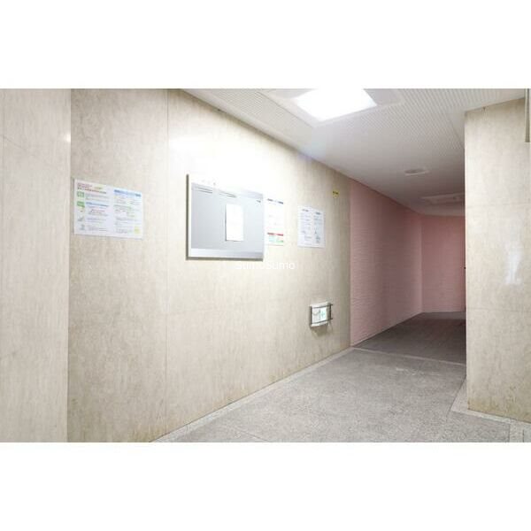 ロビー　落ち着いたロビーです