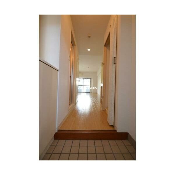 玄関　落ち着いた玄関です