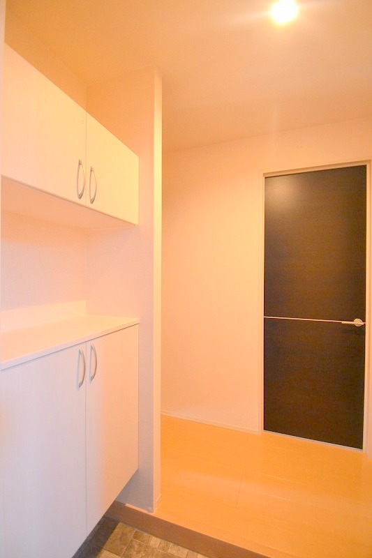 玄関　プリメーラ城ケ丘上I