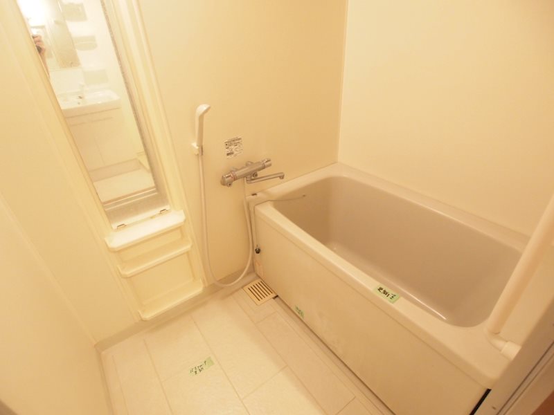 バス・シャワールーム　※別号室写真のため現況優先