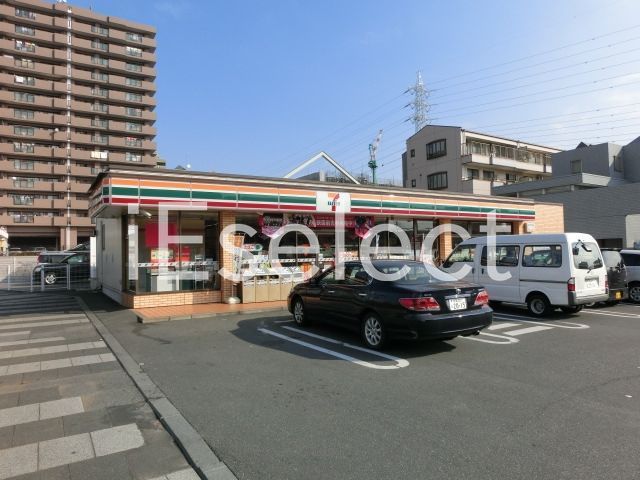 コンビニ　セブンイレブン千葉おゆみ野3丁目店（コンビニ）まで920m